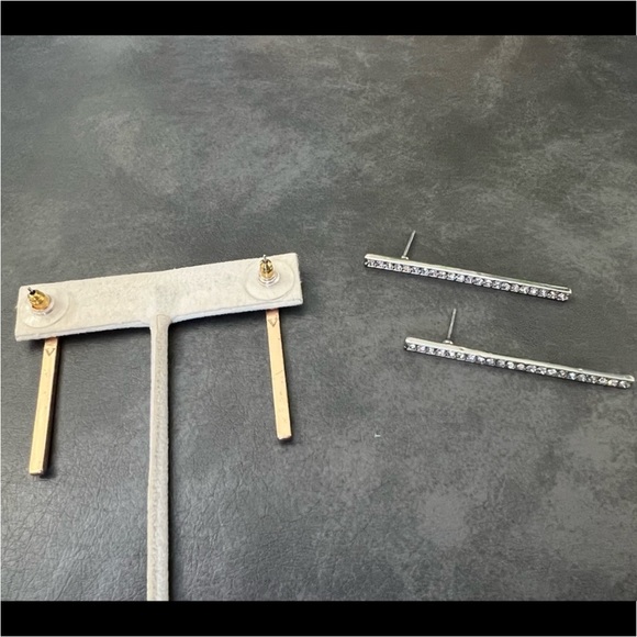 Set of 2- Vince Camuto Long Stud Pavé Earrings set of gold and sliver - Picture 4 of 4